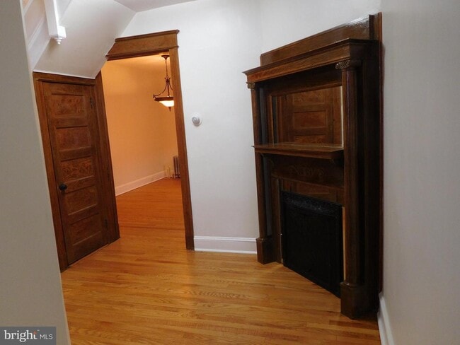 Building Photo - 317 T St NE