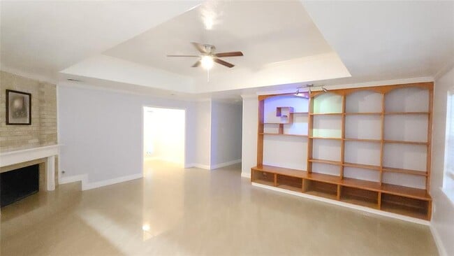 Building Photo - 10406 Huntington Dale Dr
