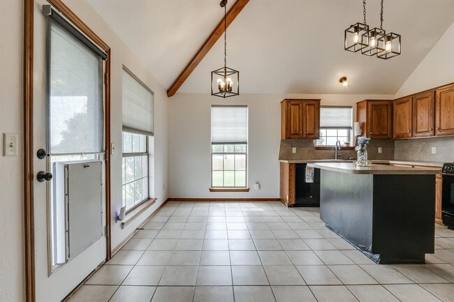 Foto del edificio - 2508 Tyler Ln
