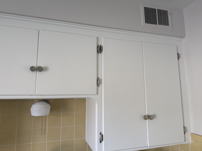 Foto del edificio - 8130 W North Ave