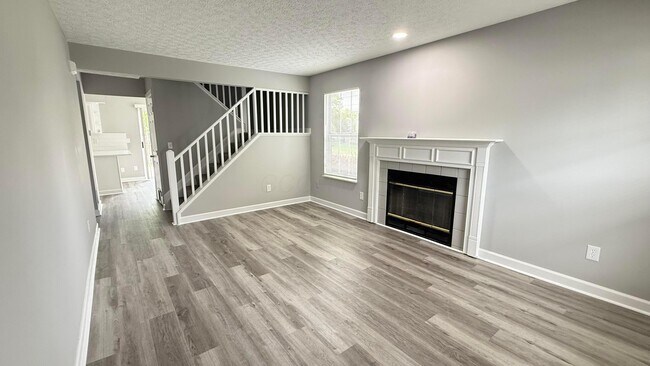 Foto del edificio - 904 Charleston Way Dr