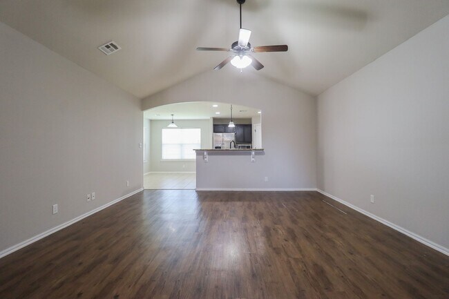 Foto del edificio - 3 Bed / 2 Bath in Owasso!