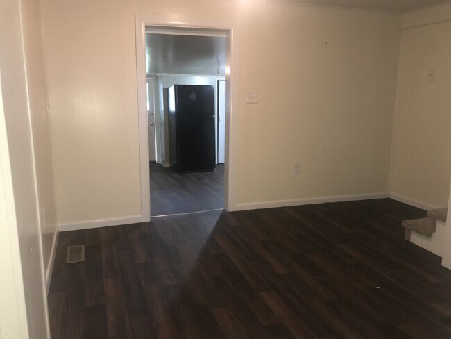 Foto del edificio - COMING SOON- Two Bedroom Home in Downtown ...