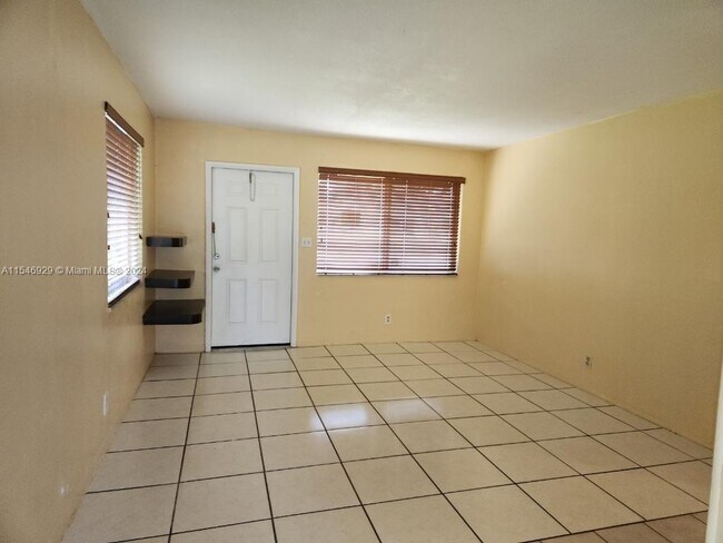 Foto del edificio - 6115 SW 30th St