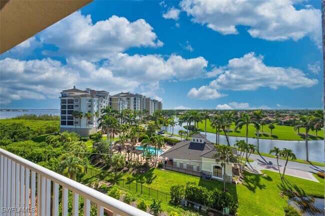 Foto del edificio - 14817 Laguna Dr