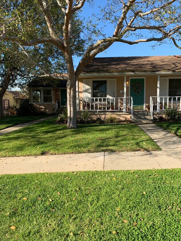 Primary Photo - 10781 Galvin St
