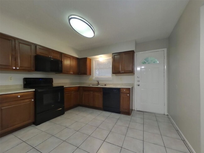 Building Photo - 4615 Tealgate Dr