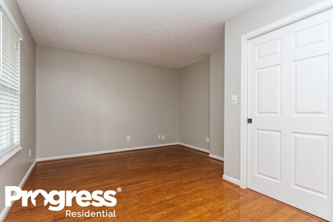 Building Photo - 1189 Oak Leaf Rd