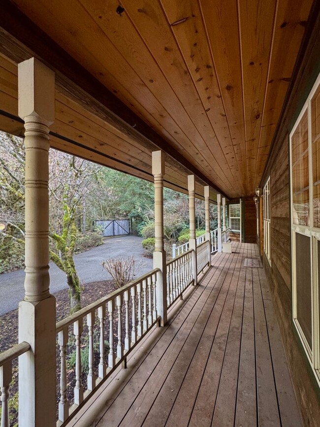 Foto del edificio - Expansive Bainbridge Island home and prope...