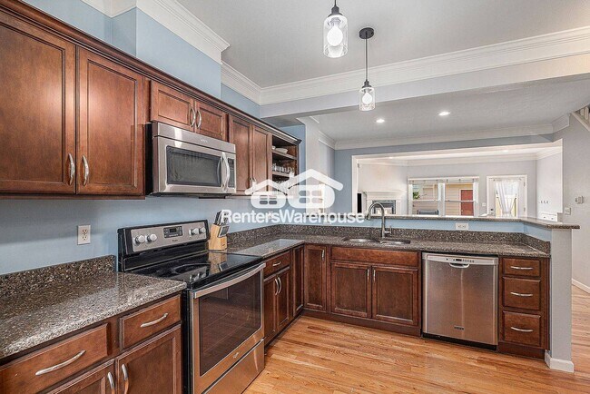 Foto del edificio - 5819 E 9th Ave
