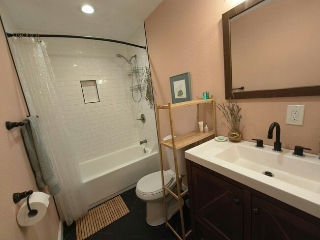 Photo - 2118 Berwick Ave House