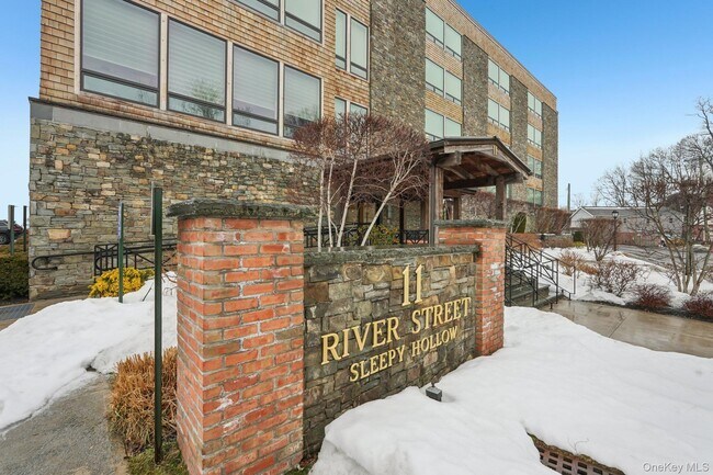 Foto del edificio - 11 River St