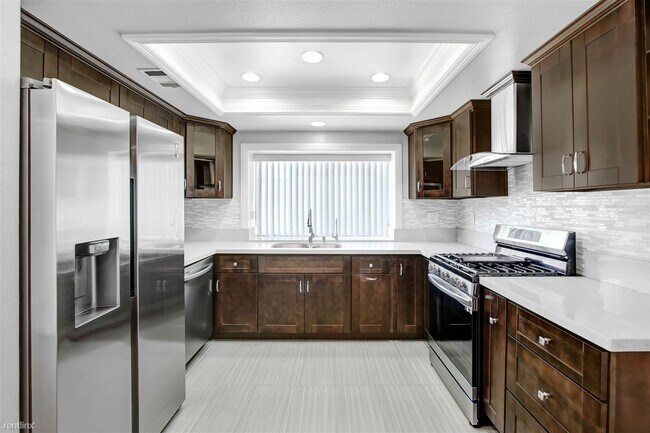 Building Photo - 2 br, 2.5 bath Condo - 838 Boulder Privado