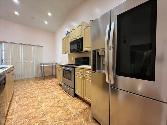 Foto del edificio - 21250 NE 9th Ct