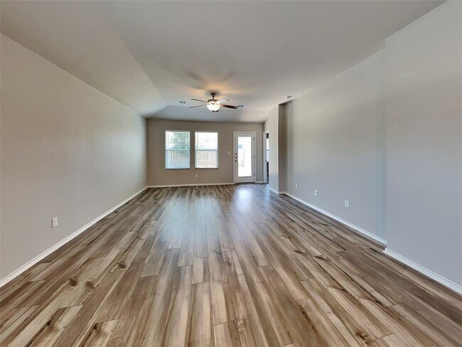 Foto del edificio - 3532 Stride Ln