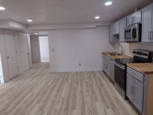 Foto del edificio - 2162 N Cloverleaf Wy