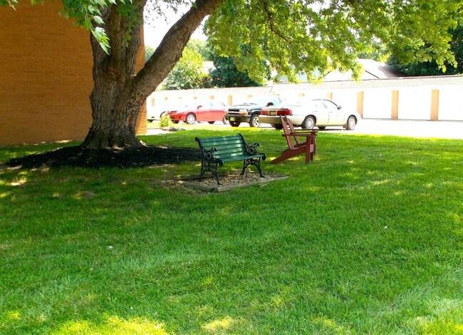 Foto del edificio - Parma Park East & West - Seniors 55+