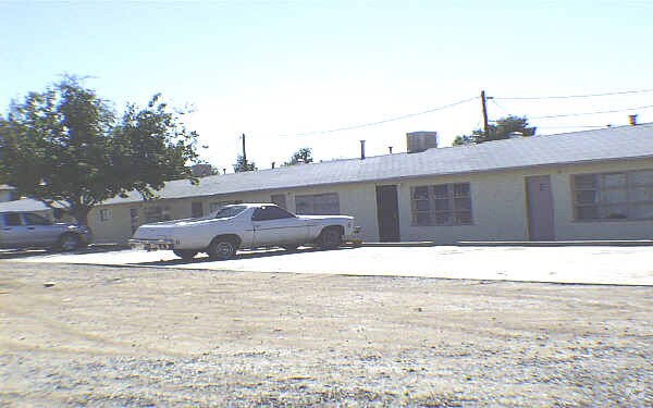 Building Photo - Hadsells Apartment