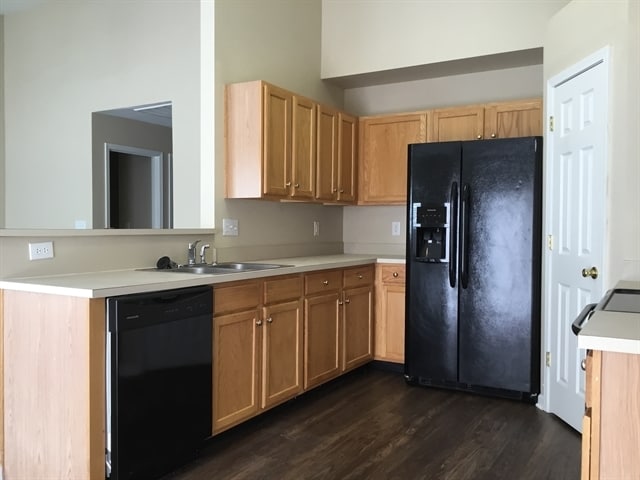 Building Photo - 3007 Secret Garden Ct