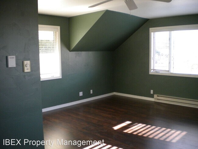 Building Photo - Studio, 1 bath House - 301B Lupfer Avenue