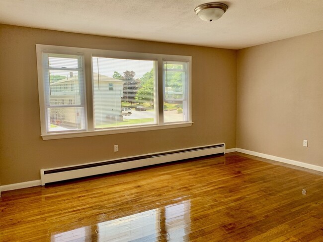 Foto del edificio - 0 Walker Ave Ext