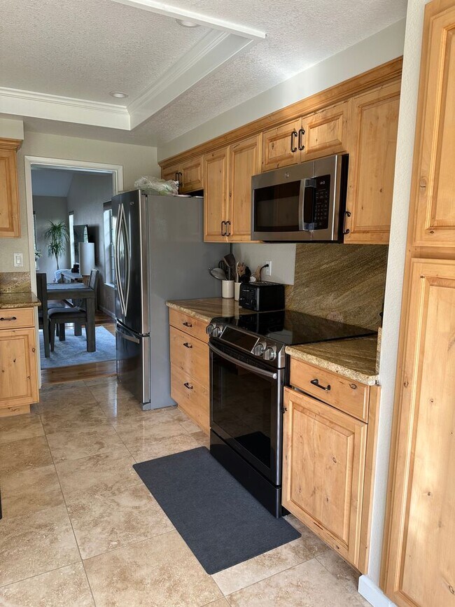 Building Photo - Beautiful Single Story Rancho Solano Home