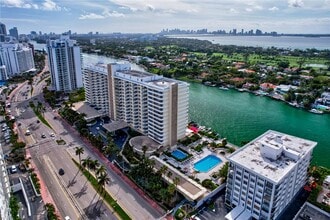 Building Photo - 5600 Collins Ave