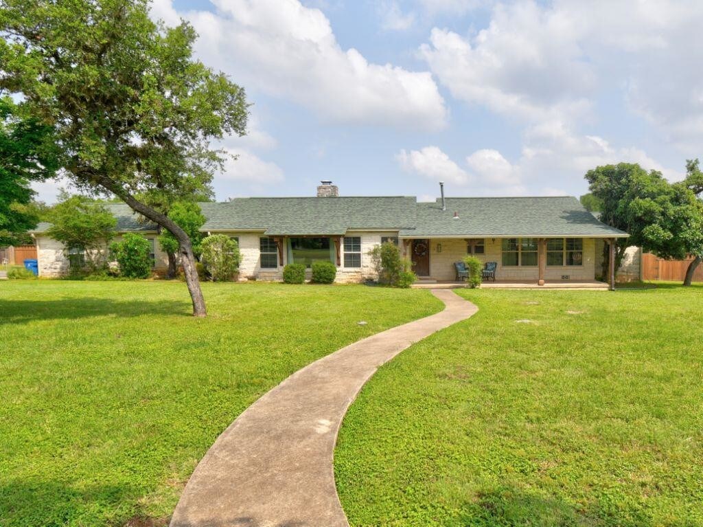 221 Bobwhite Dr, Kerrville, TX 78028 House Rental in Kerrville, TX