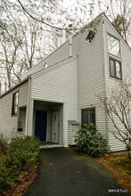 Building Photo - 5 Talcott Forest Rd