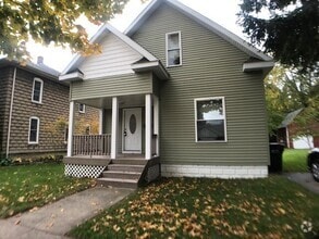 Building Photo - 529 N Main St