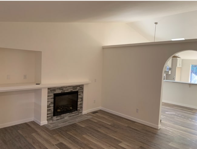 Building Photo - 16040 171st Ave SE