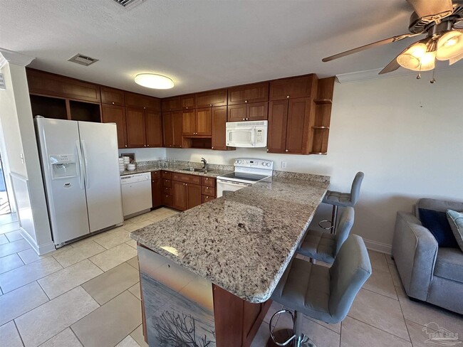 Building Photo - 1705 Bulevar Mayor St