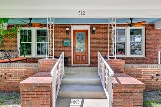 Building Photo - 512 W Pierce St