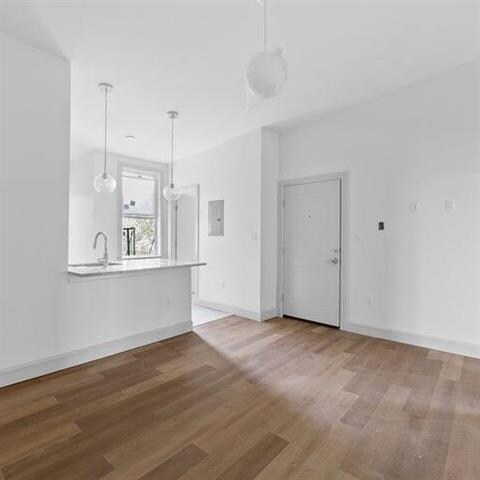 Building Photo - 139 39th St