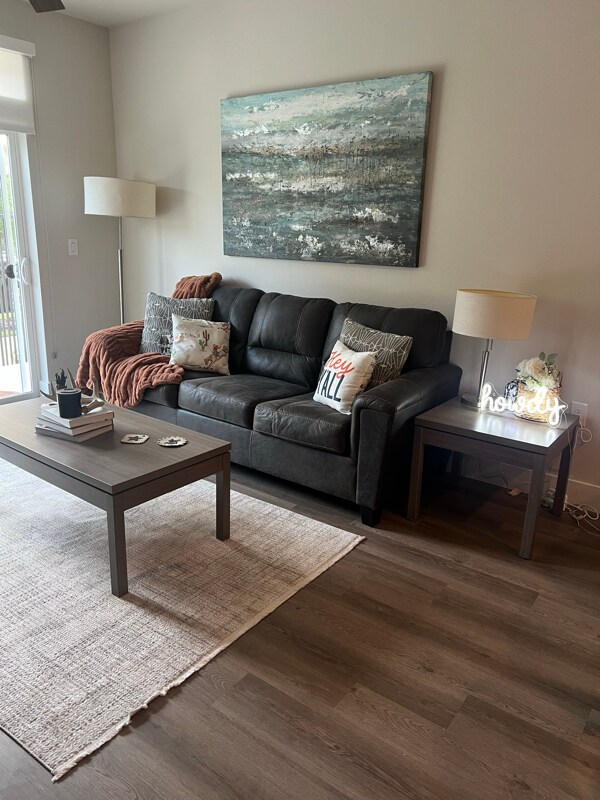 Photo - 2425 Bell St (Houston, TX)