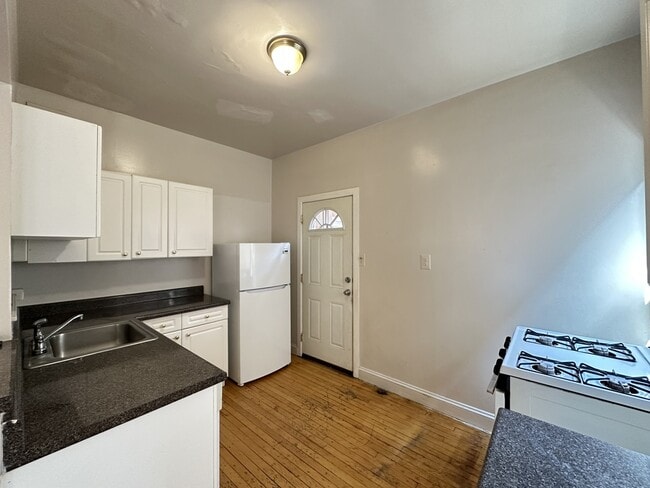 Foto del edificio - 1312 Oak Ave