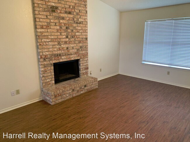 Foto del edificio - 2 br, 2 bath House - 9112 Woodgate Circle ...