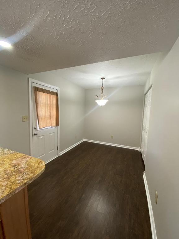 Foto del edificio - 2921 Blairdon Circle