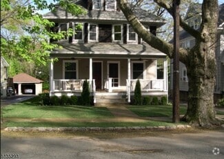 Building Photo - 40 Dunnell Rd