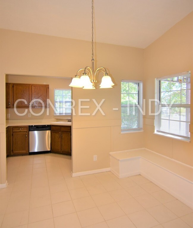 Building Photo - 5726 Rosemont Ct