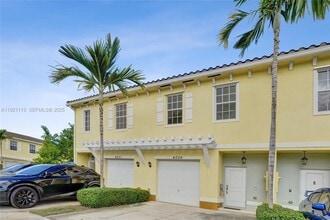 Building Photo - 4029 NW 11 Dr