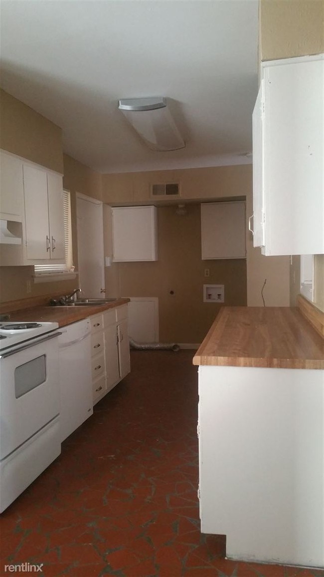 Building Photo - 4 br, 2 bath House - 3271 S Perkins Rd