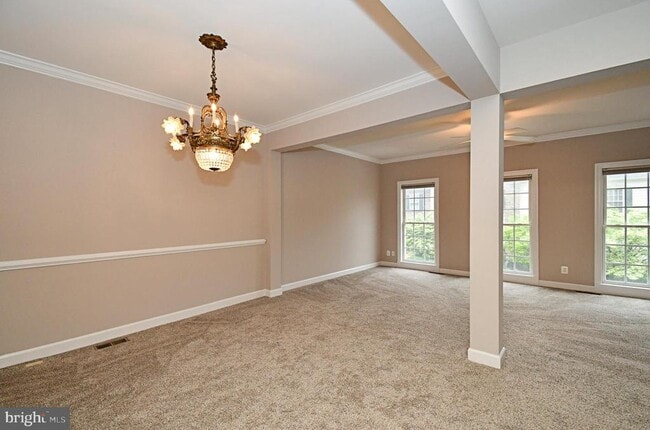Building Photo - 2304 Lennon Ln