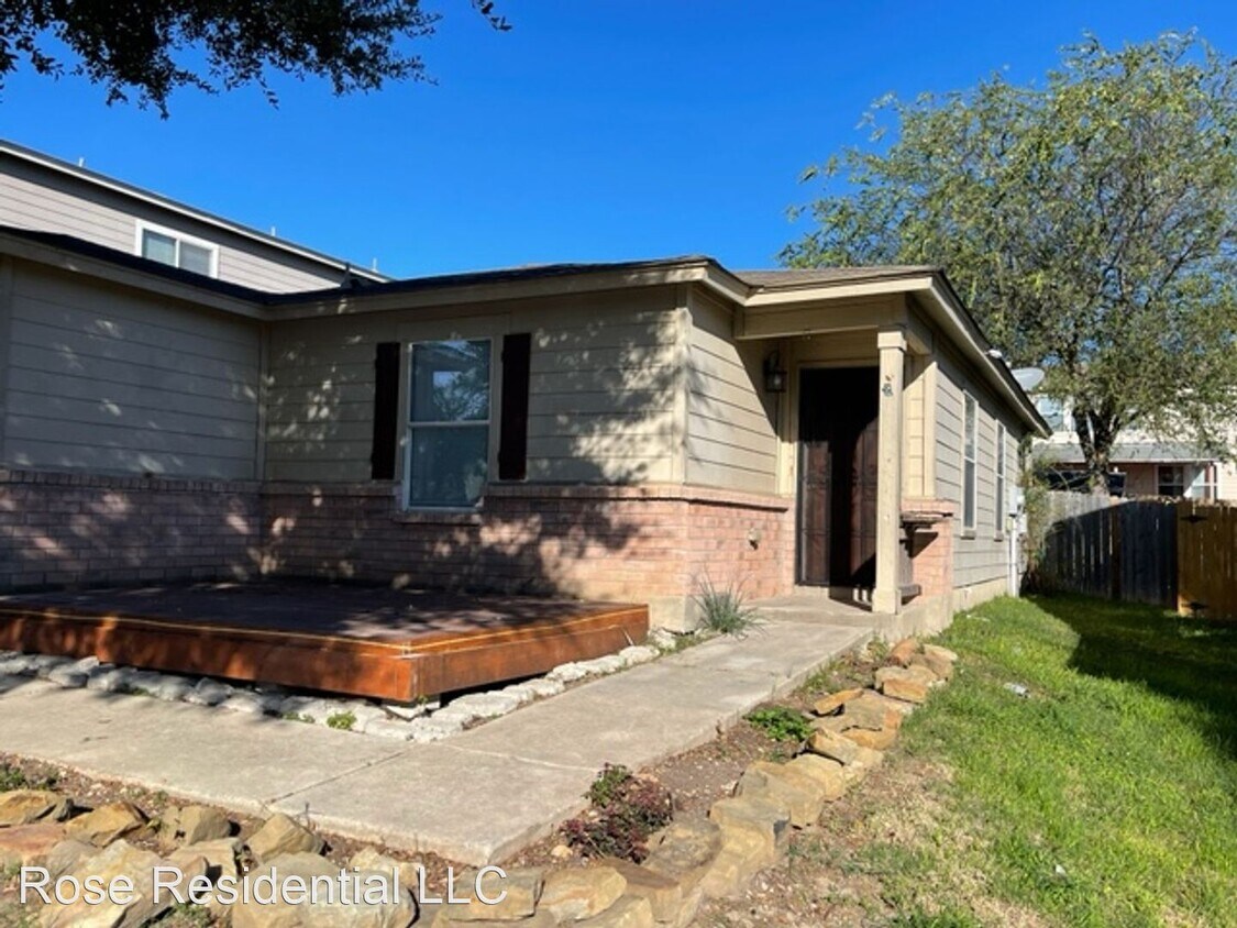 Primary Photo - 3 br, 2 bath House - 9967 Hawksbill Peak