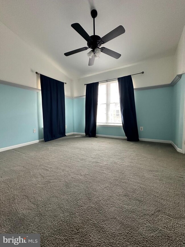 Foto del edificio - 42800 Sykes Terrace