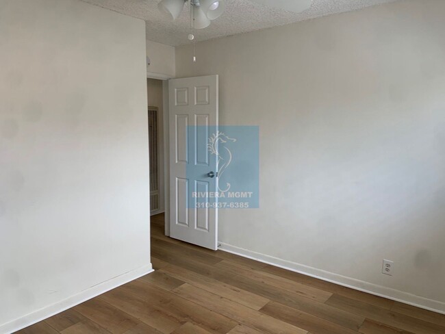 Foto del edificio - 824 E Grand Ave