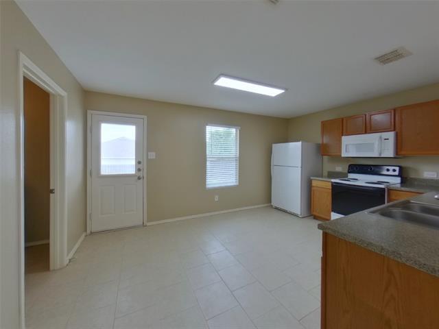 Foto del edificio - 14069 Firebush Ln