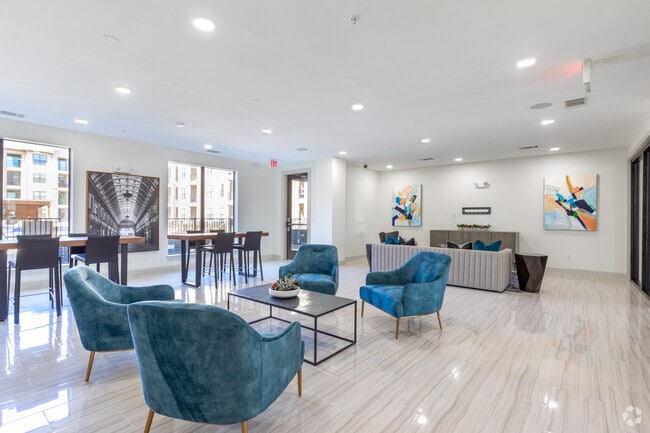 Casa club - The Milo on Westheimer