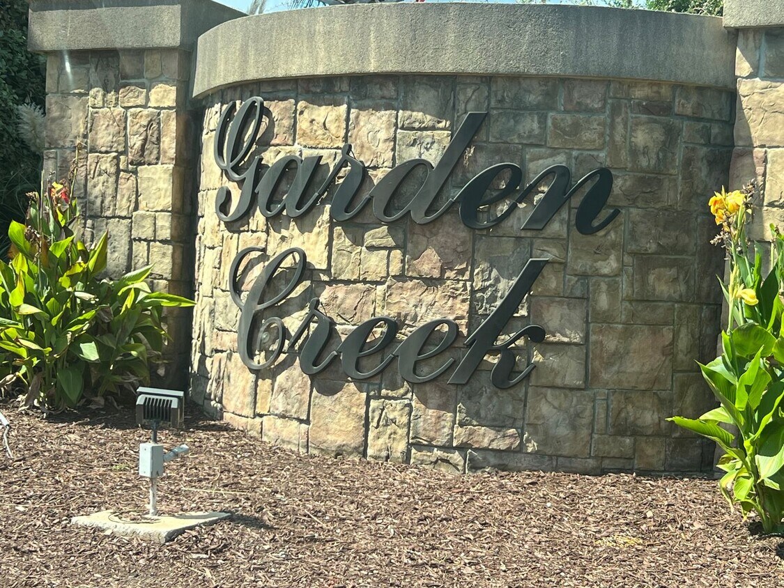 Primary Photo - GARDEN CREEK @ AZEALA LAKES
