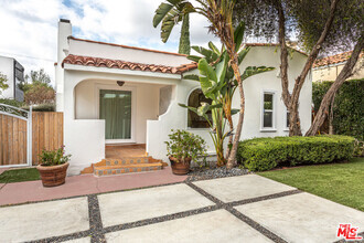 Building Photo - 409 N Kilkea Dr